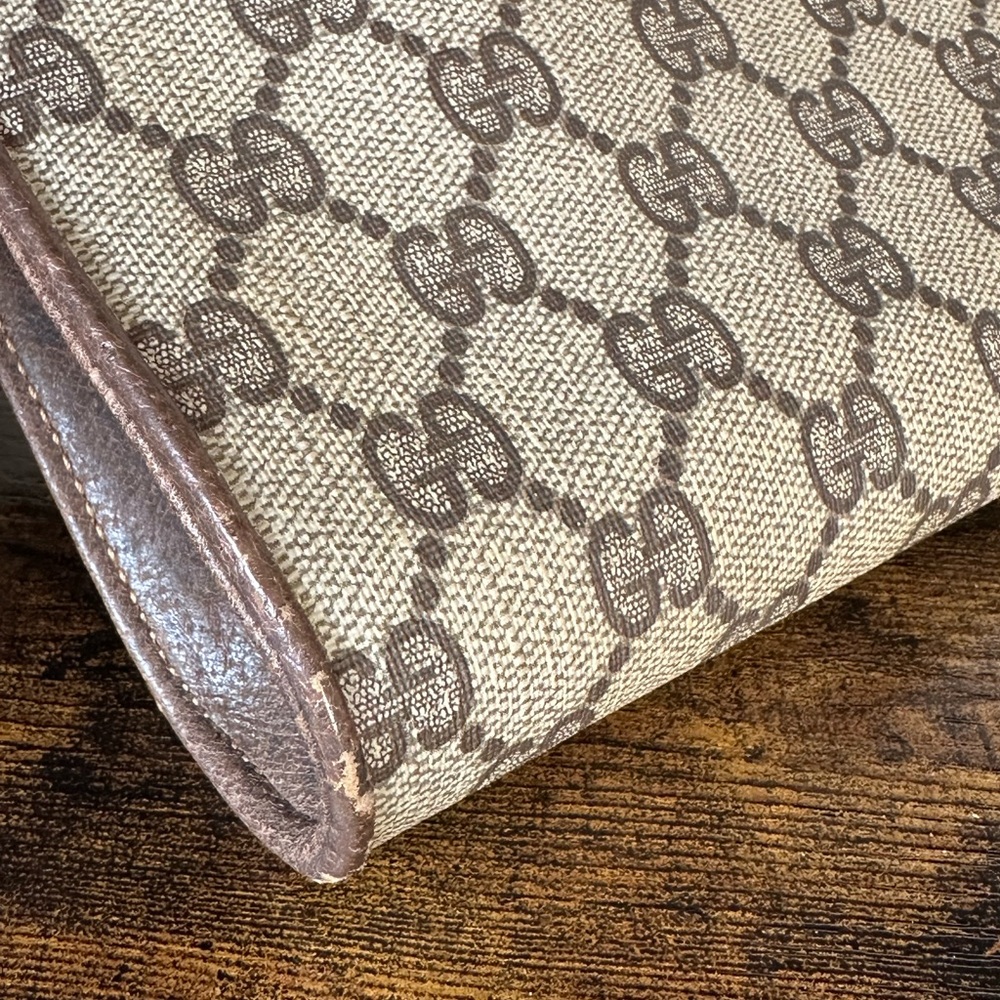 Gucci Beige Brown Monogram Crossbody Bag - Picture 12 of 14